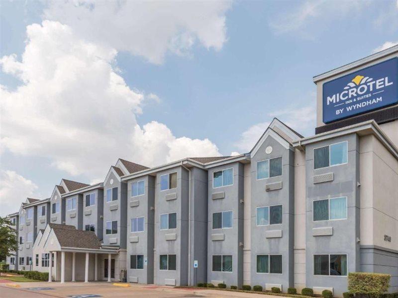 Microtel Inn & Suites By Wyndham Ft. Worth North/At Fossil Fort Worth Eksteriør bilde
