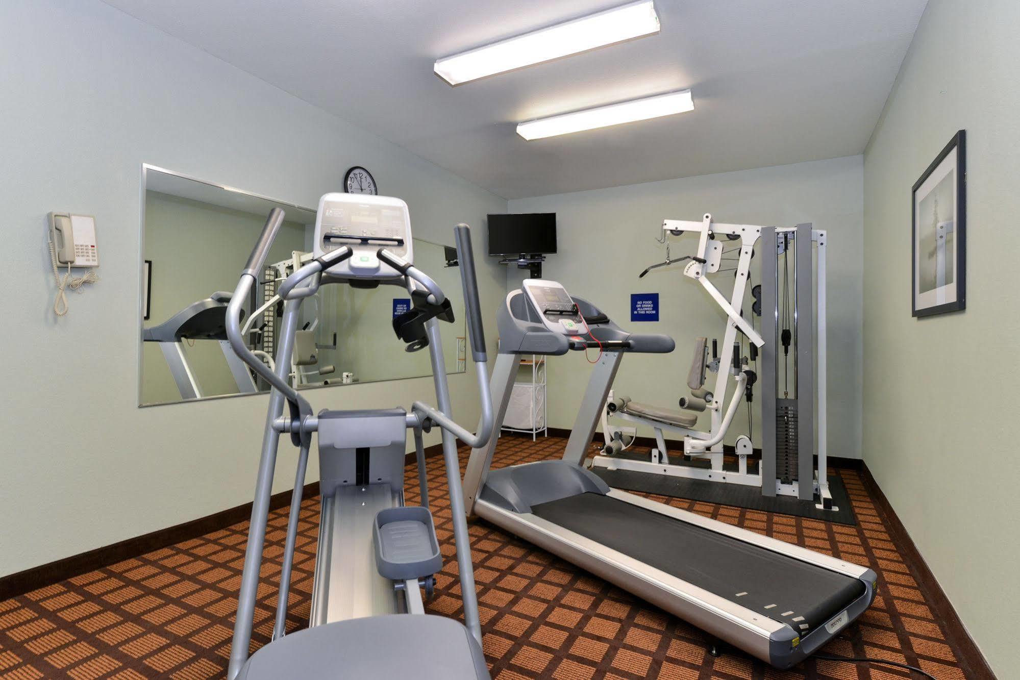 Microtel Inn & Suites By Wyndham Ft. Worth North/At Fossil Fort Worth Eksteriør bilde